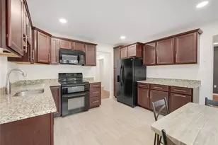 327 Sierra Vista Ln, Valley Cottage, NY 10989 - Photo 8