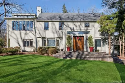 6 The Maples, Roslyn, NY 11576 - Photo 8