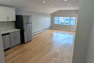 134-15 228th St, Springfield Gardens, NY 11413 - Photo 10