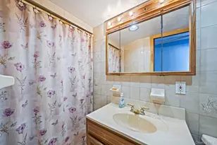 60-51 71st St, Maspeth, NY 11378 - Photo 24