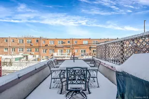 60-51 71st St, Maspeth, NY 11378 - Photo 26