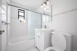 6 W Mill Dr, Great Neck, NY 11021 - Photo 16