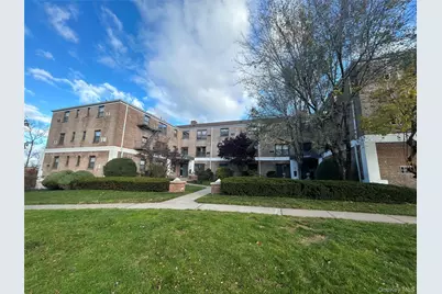 6 West Mill Drive #1E, Great Neck, NY 11021 - Photo 2