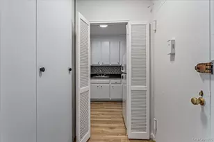 85-15 Main St, Briarwood, NY 11435 - Photo 10