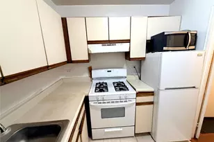 85-15 Main St, Briarwood, NY 11435 - Photo 10