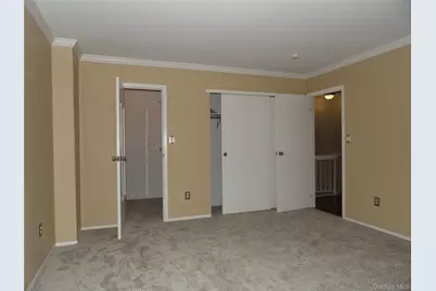 26 Greenmeadow Drive, Babylon, NY 11702 - Photo 6