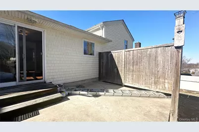 117 Summers Street, Oyster Bay, NY 11771 - Photo 16