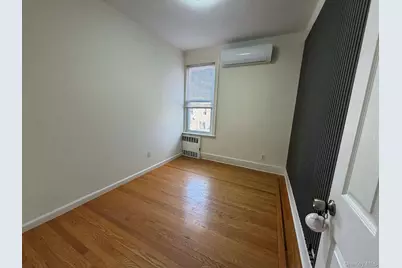 30-06 85th Street #2nd Fl, East Elmhurst, NY 11370 - Photo 6