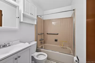 53 Mallory Road, Spring Valley, NY 10977 - Photo 20