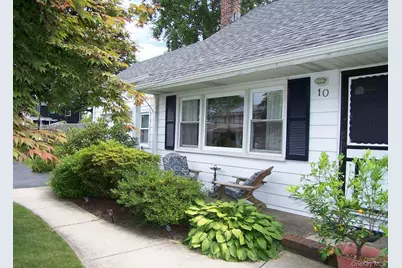 10 Clarence Street, Copiague, NY 11726 - Photo 2