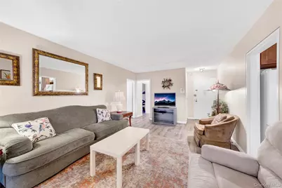 1523 Central Park Ave #3E, Yonkers, NY 10710 - Photo 6