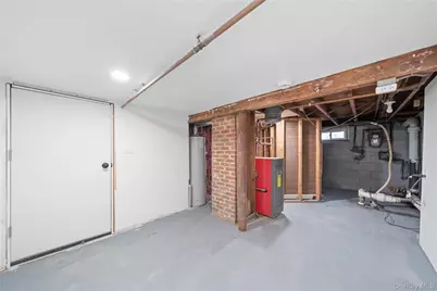 172 Juanita Avenue, Freeport, NY 11520 - Photo 16