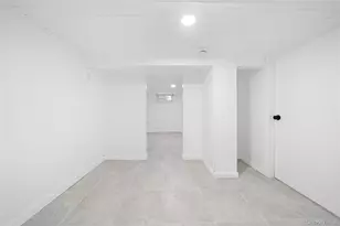 172 Juanita Ave, Freeport, NY 11520 - Photo 18