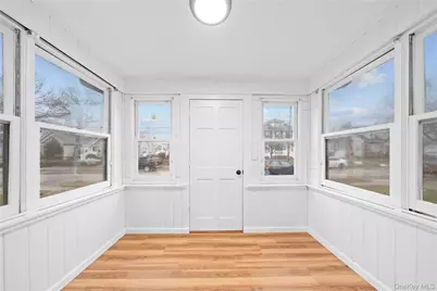 172 Juanita Avenue, Freeport, NY 11520 - Photo 4