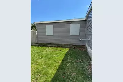 122 Manor Drive, Brookhaven, NY 11967 - Photo 22