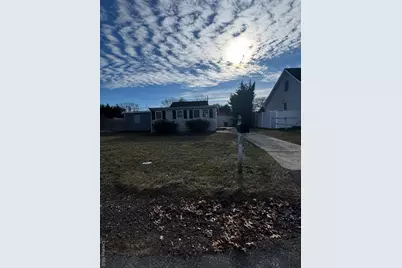 122 Manor Drive, Brookhaven, NY 11967 - Photo 2