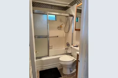 4 Oakhurst Road, Hampton Bays, NY 11946 - Photo 4