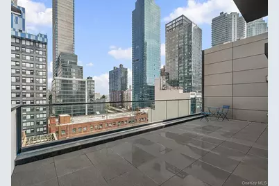 4262 Hunter Street #10A, Long Island City, NY 11101 - Photo 4