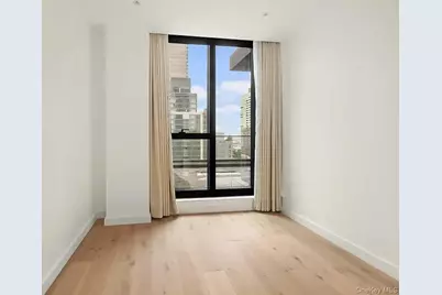 4262 Hunter Street #10A, Long Island City, NY 11101 - Photo 12