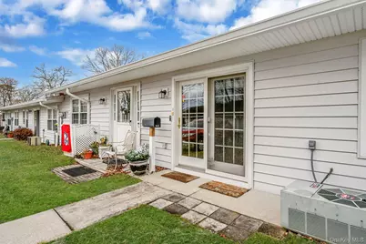 116 B Exmore Court, Ridge, NY 11961 - Photo 4