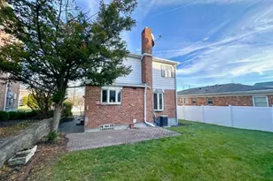 40-22 223rd St, Bayside, NY 11361 - Photo 18