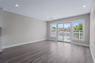 110 School Street #7, Glen Cove, NY 11542 - Photo 20