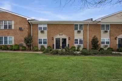 26 Layton Avenue #8, Southampton, NY 11968 - Photo 12