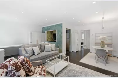 26 Layton Avenue #8, Southampton, NY 11968 - Photo 2