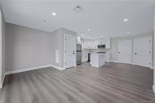 110 School St, Glen Cove, NY 11542 - Photo 16