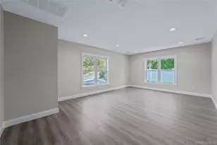 110 School St, Glen Cove, NY 11542 - Photo 4