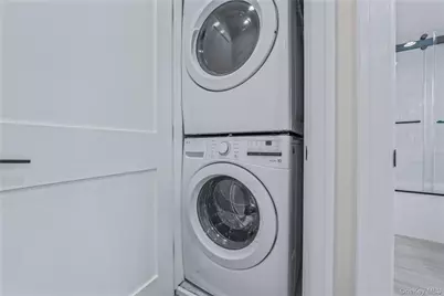 110 School Street #8, Glen Cove, NY 11542 - Photo 12