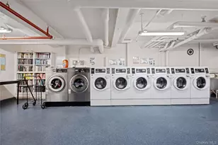 112-20 72nd Dr, Forest Hills, NY 11375 - Photo 24