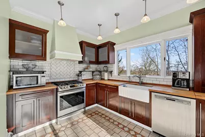 354 Carter Avenue, Newburgh, NY 12550 - Photo 18