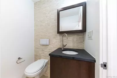 116 W 22nd Street #3, New York, NY 10011 - Photo 18