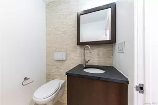 116 W 22nd St, New York, NY 10011 - Photo 18