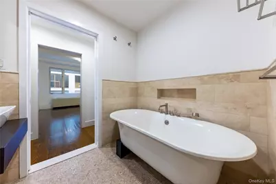 116 W 22nd Street #3, New York, NY 10011 - Photo 22