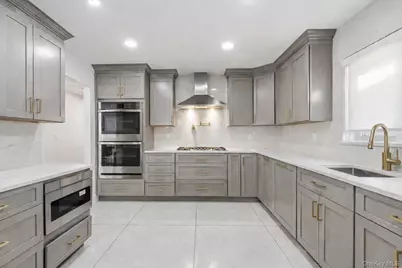 219 Pearsall Place, Woodmere, NY 11598 - Photo 12