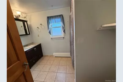 484Unitb Moriches Middle Road, Manorville, NY 11949 - Photo 10