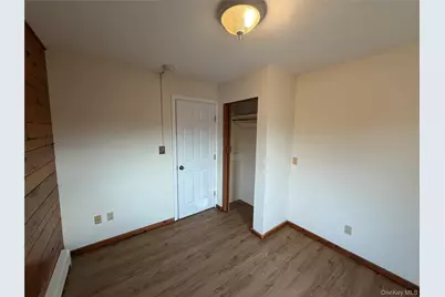 484Unitb Moriches Middle Road, Manorville, NY 11949 - Photo 16