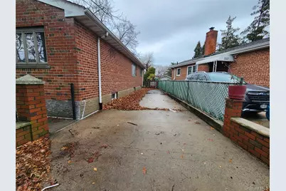 3237 Rawlins Avenue, Bronx, NY 10465 - Photo 6