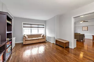 41 Marion St, Lynbrook, NY 11563 - Photo 4