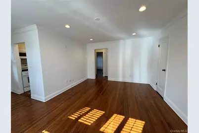 70A Sea Cliff Avenue #70A, Glen Cove, NY 11542 - Photo 6