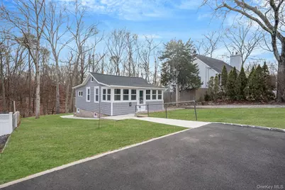 4 Wyandanch Trail, Ridge, NY 11961 - Photo 2