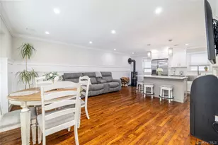 2778 King St, Oceanside, NY 11572 - Photo 2