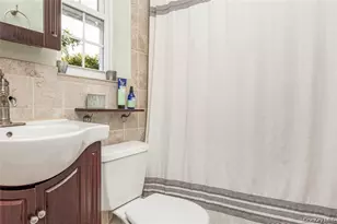 7 Junior Dr, Ronkonkoma, NY 11779 - Photo 22