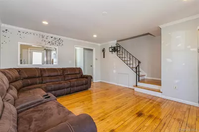 92 Cardinal Lane #92, Islip, NY 11751 - Photo 4