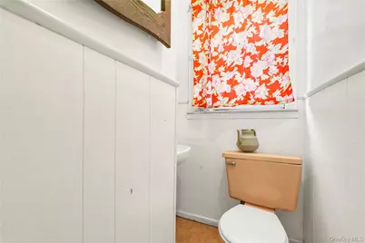 85-86 263 Street, Floral Park, NY 11001 - Photo 16