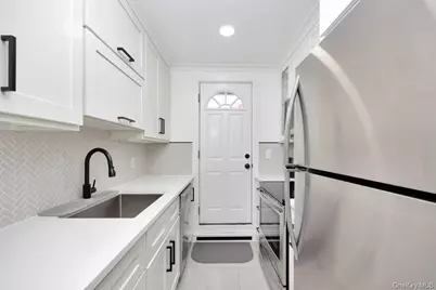 570 Broadway #16A, Lynbrook, NY 11563 - Photo 14