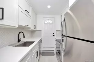 570 Broadway, Lynbrook, NY 11563 - Photo 14