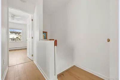 19 Windy Knolls #Right Side, Greenwich, CT 06831 - Photo 8